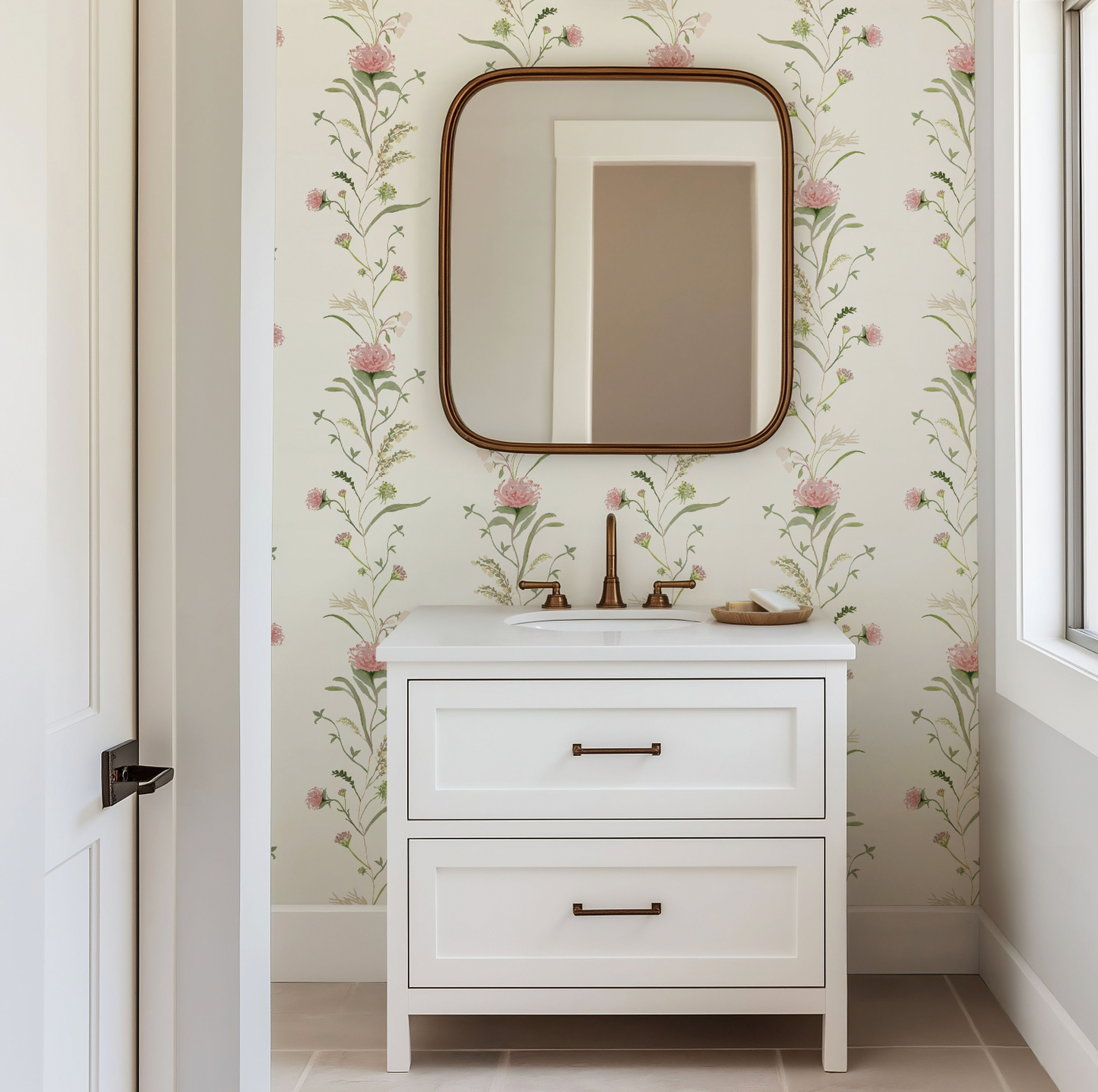 French Vine in Rose Garden Wallpaper