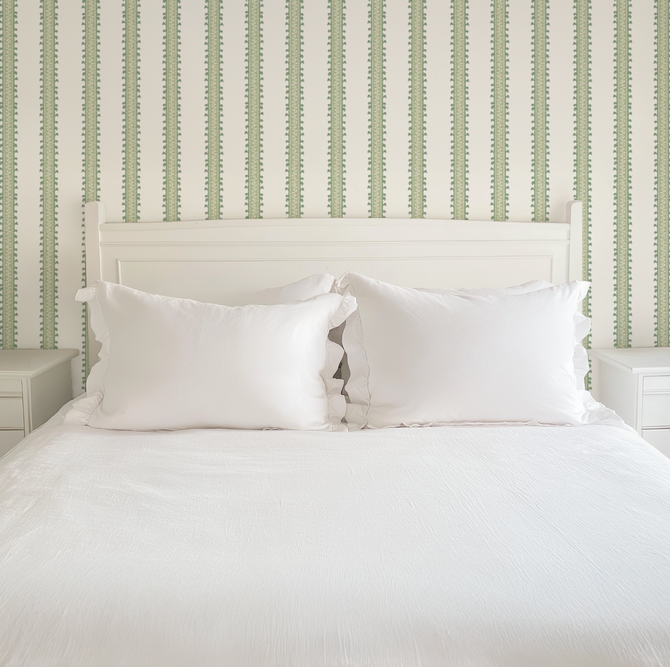 Forged Vine in Green Wallpaper