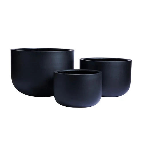 The Willow Courtyard Planter Collection