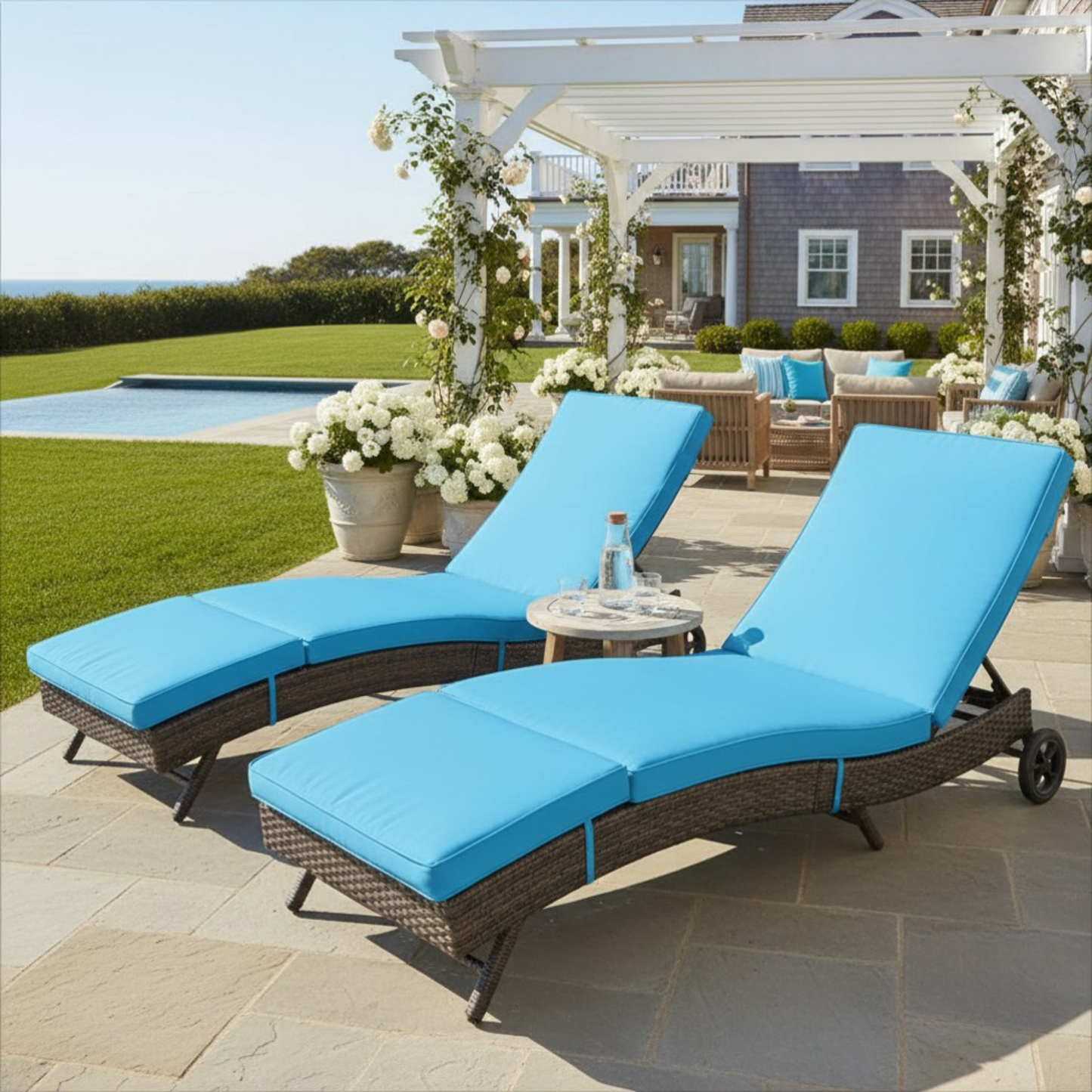 Outdoor Chair Wicker Chaise Lounge Weather Resistant Sun Lounger with UV