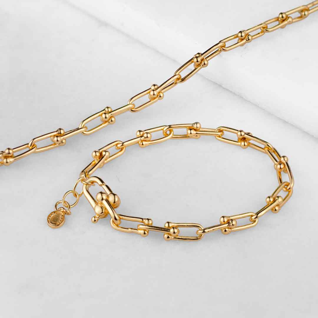 Bellamy - Horseshoe Link Equestrian Bracelet in Gold