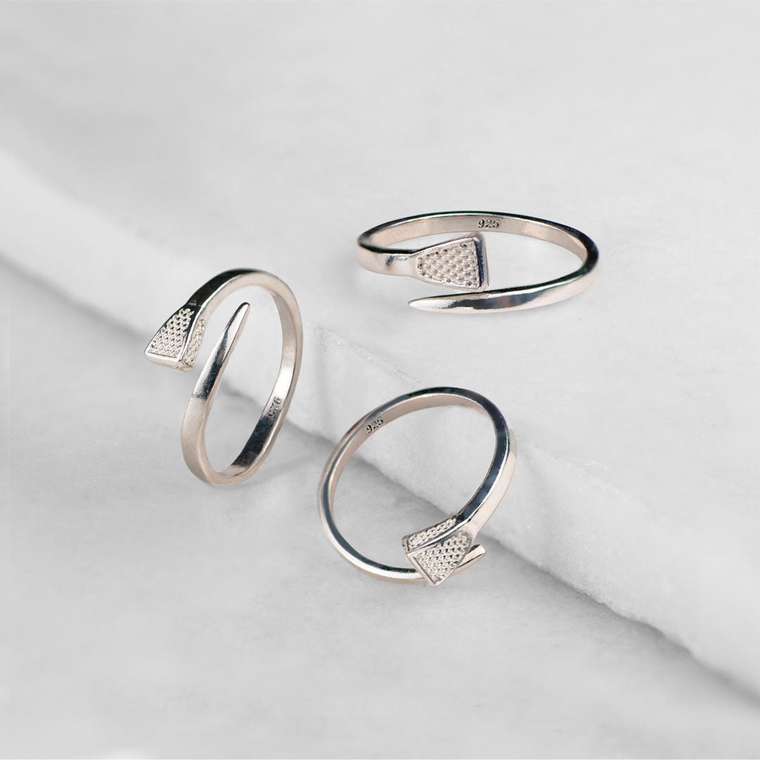 Blacksmith - Horseshoe Nail Wrap Around Equestrian Ring in Silver