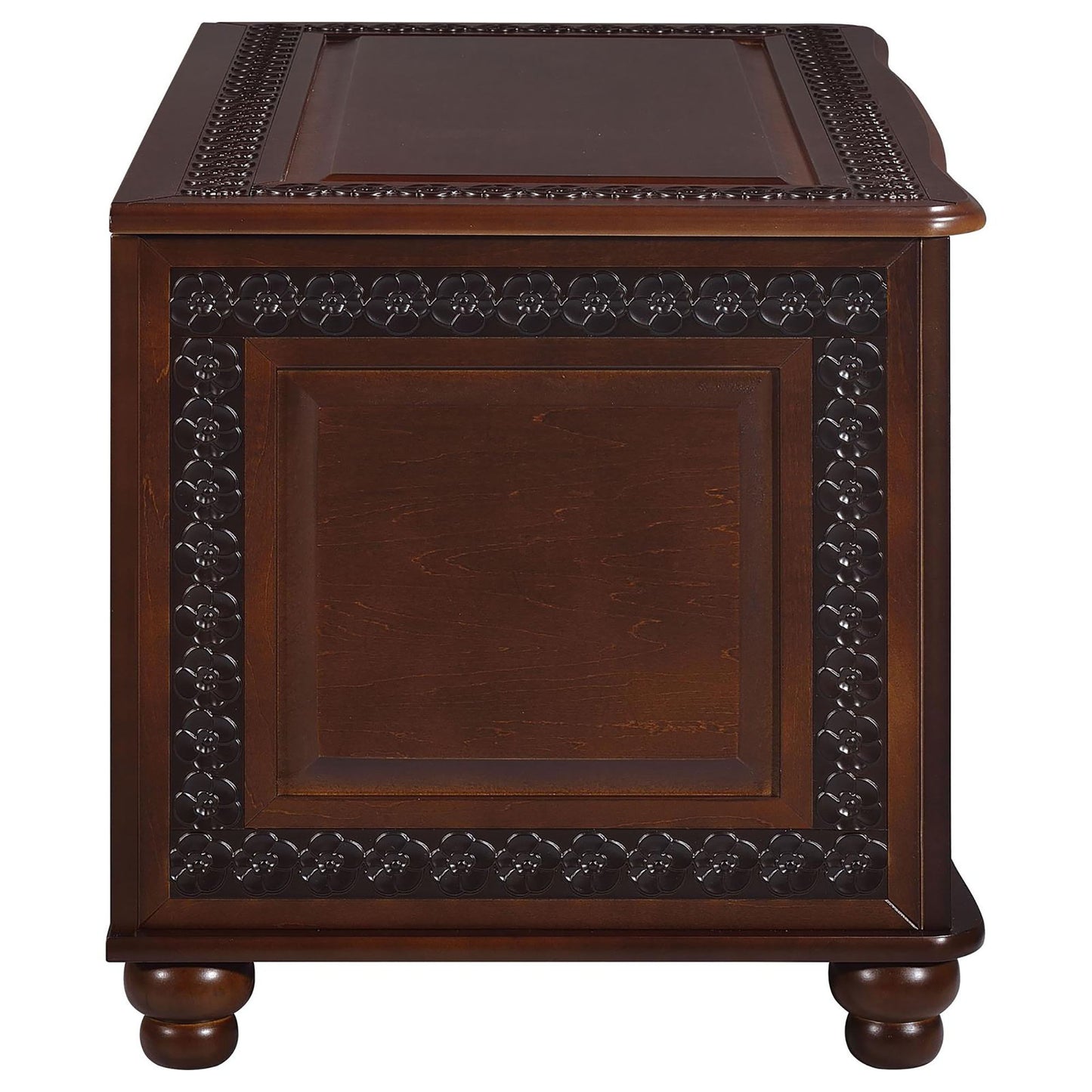 Ashford Cedar Hope Chest with Cedar-Lined Storage