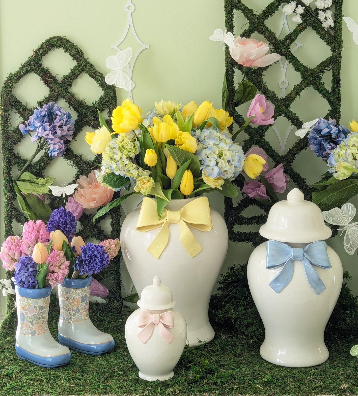 Ginger Jars with Sculpted Ceramic Bow in Sand