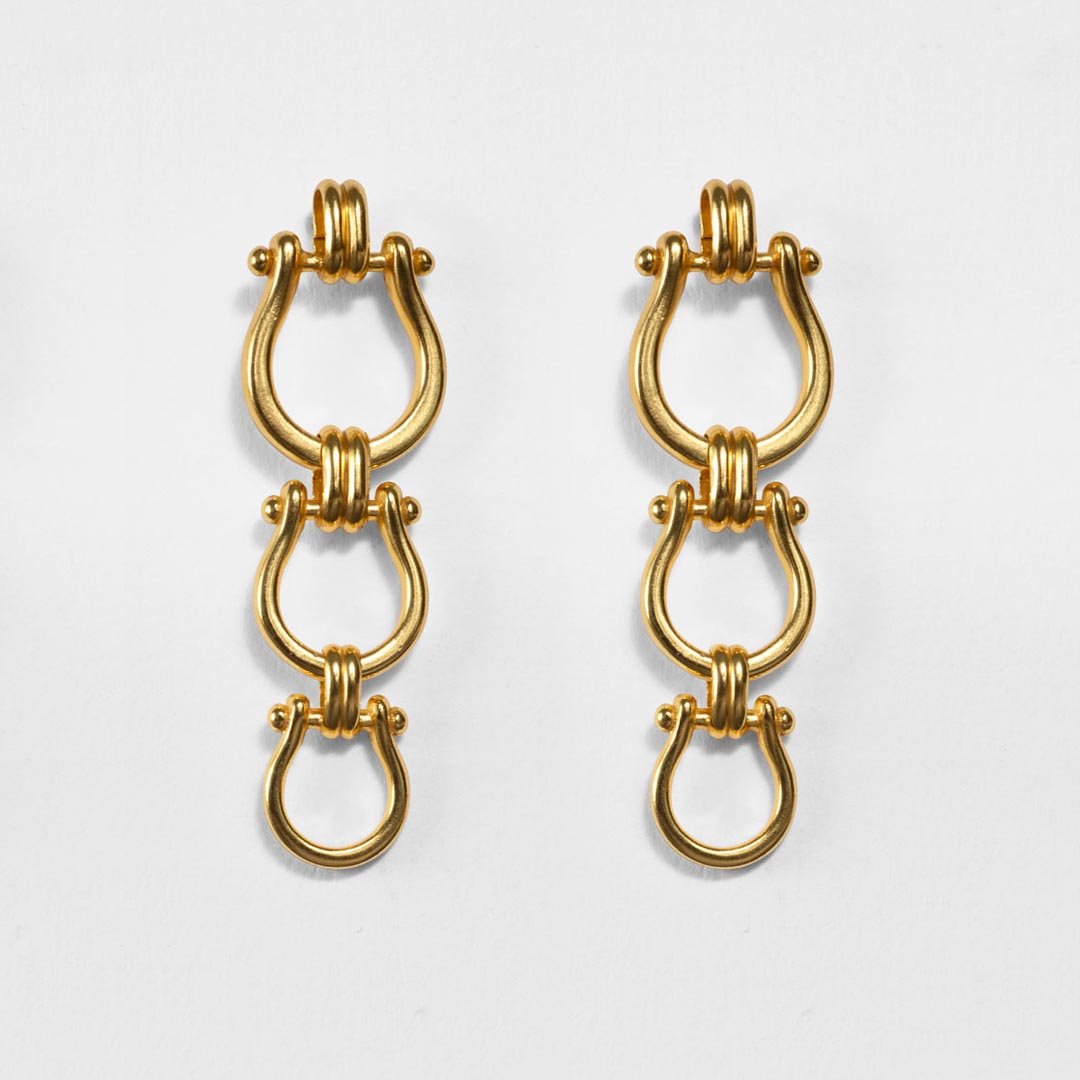 Chapelle - Horseshoe Link Equestrian Bracelet in Gold