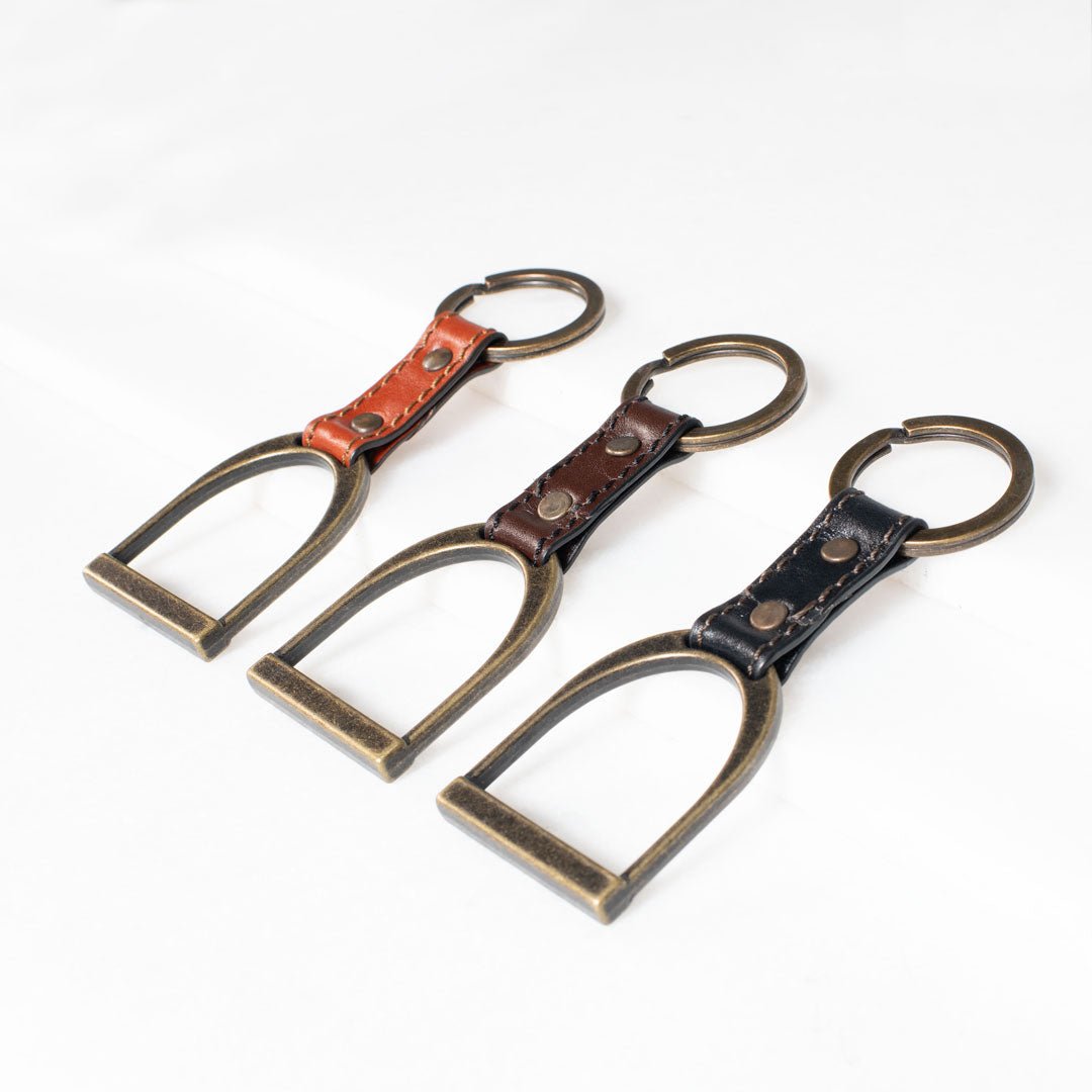 The Conroy - URBAN-EQUESTRIAN Horse Stirrup Keychain in Deep Brown