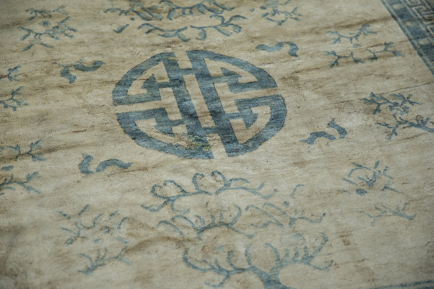 6x6 Antique Distressed Peking Square Carpet
