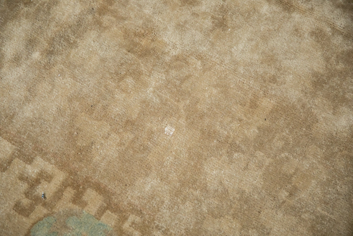 8x9.5 Antique Art Deco Carpet