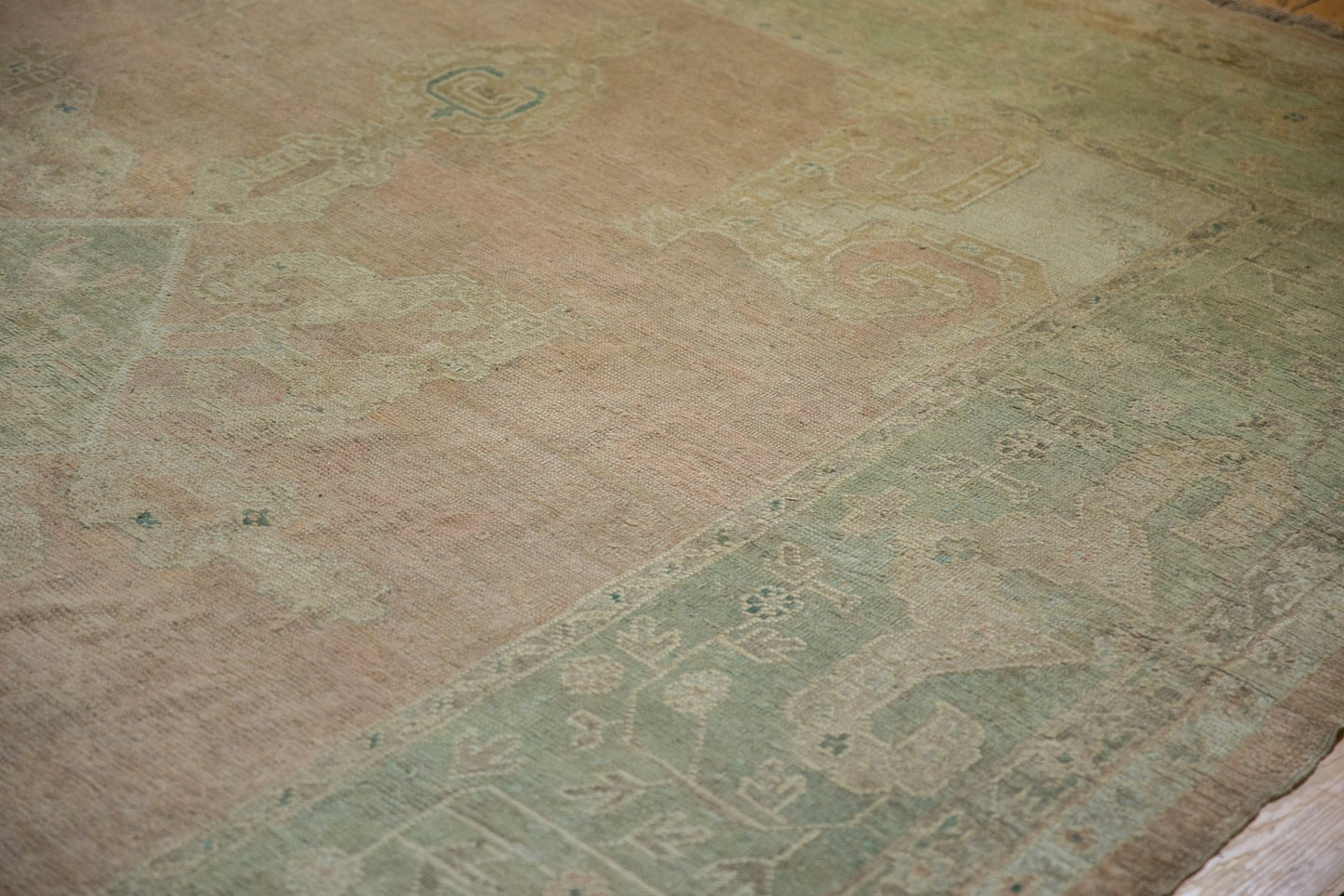 9x11.5 Vintage Distressed Oushak Carpet