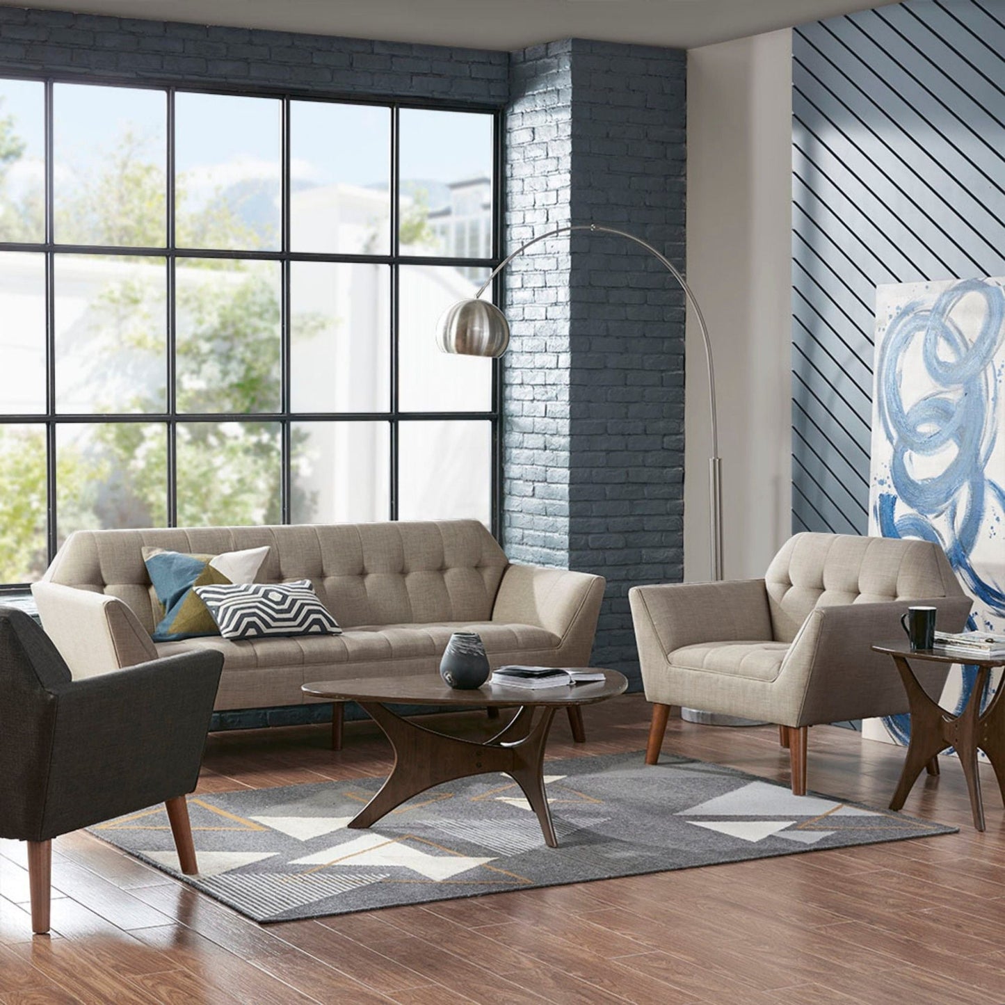 ***Modern Lounge Chair With Button Tufting