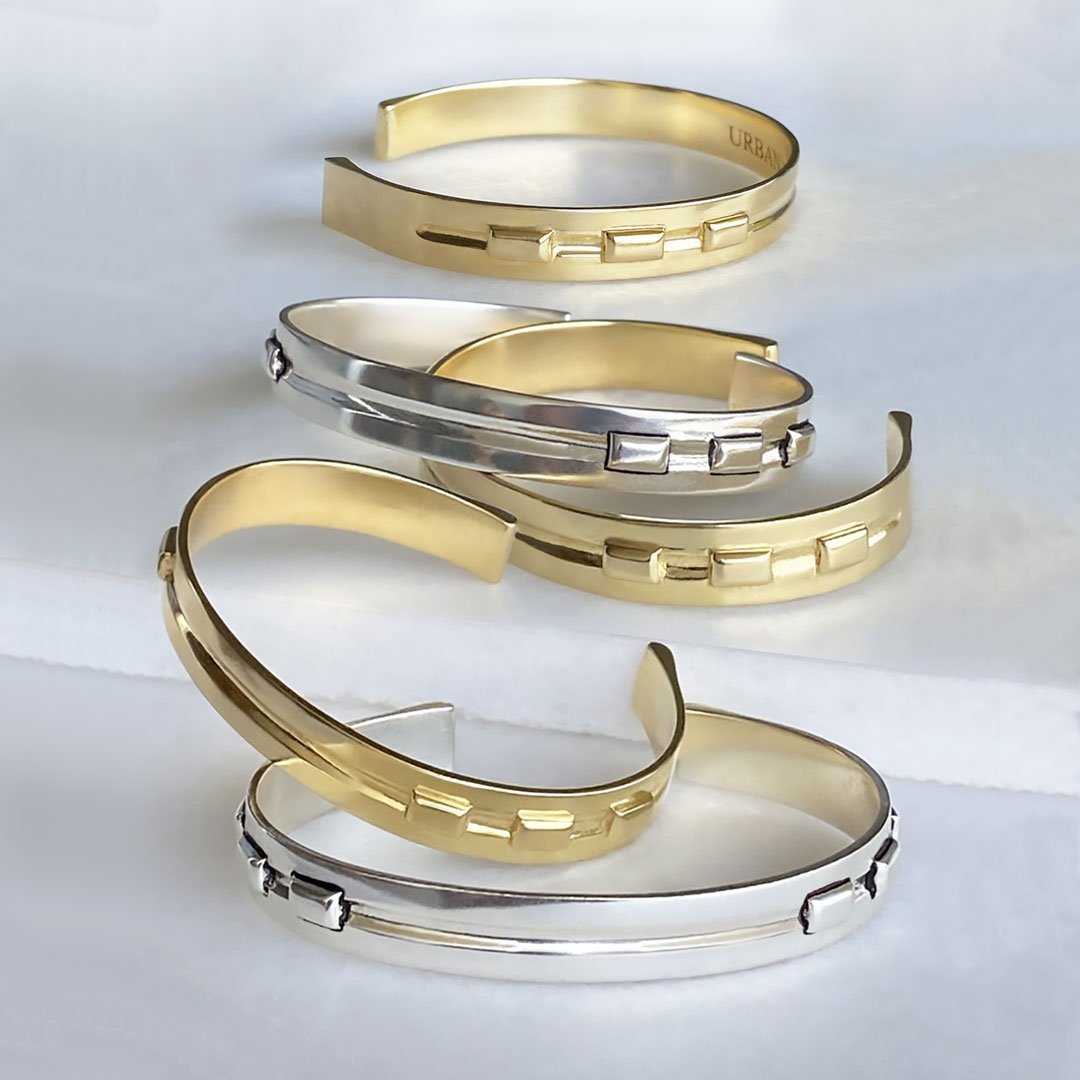 Derby Day - Equestrian Horseshoe Cuff Bracelet in Silver