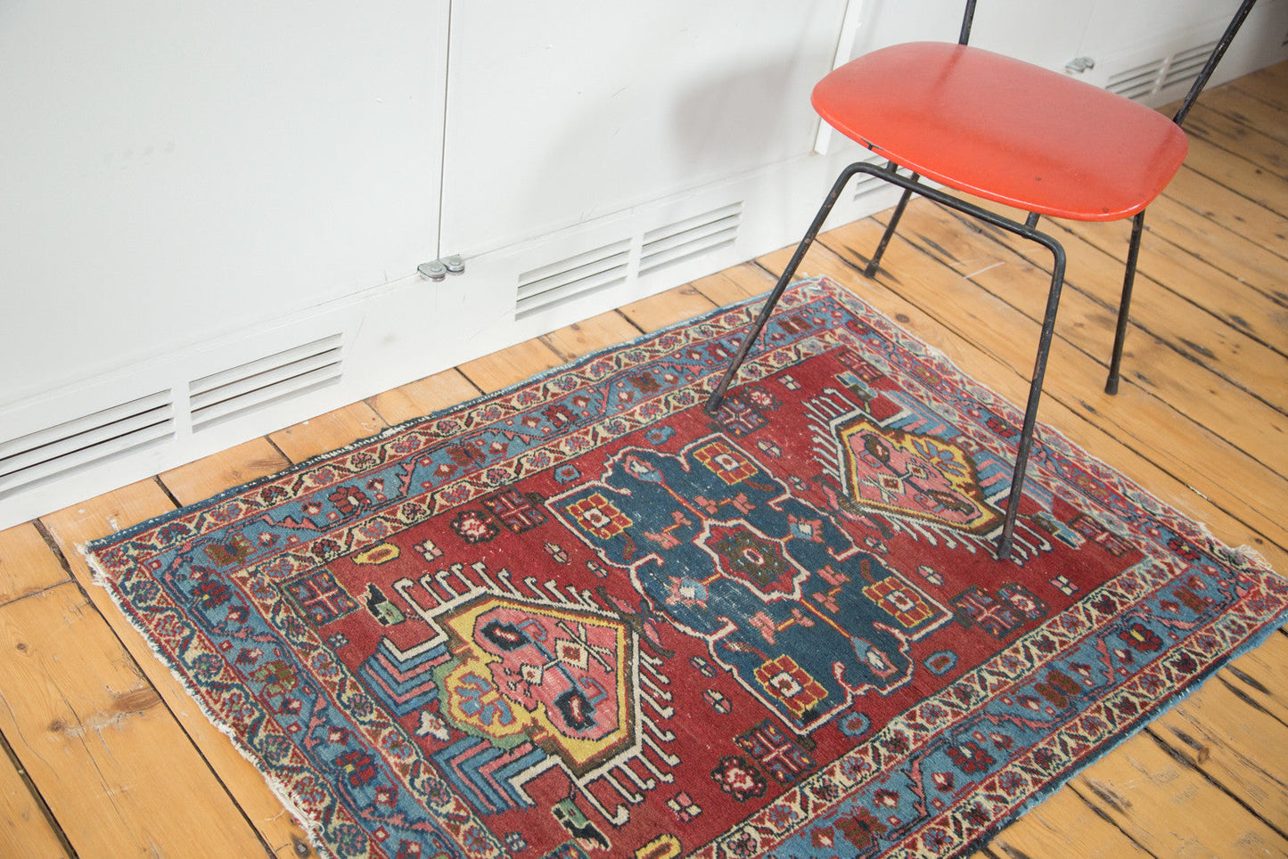 2.5x4 Distressed Heriz Rug