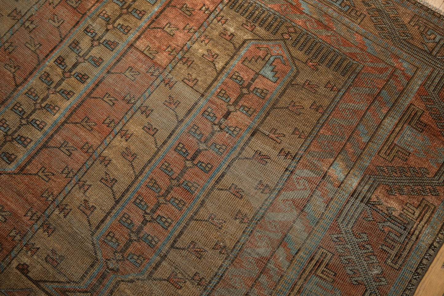 5.5x10 Vintage Distressed Belouch Carpet