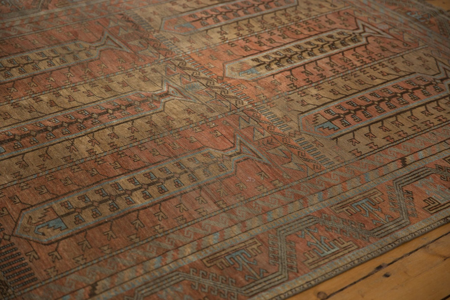 5.5x10 Vintage Distressed Belouch Carpet
