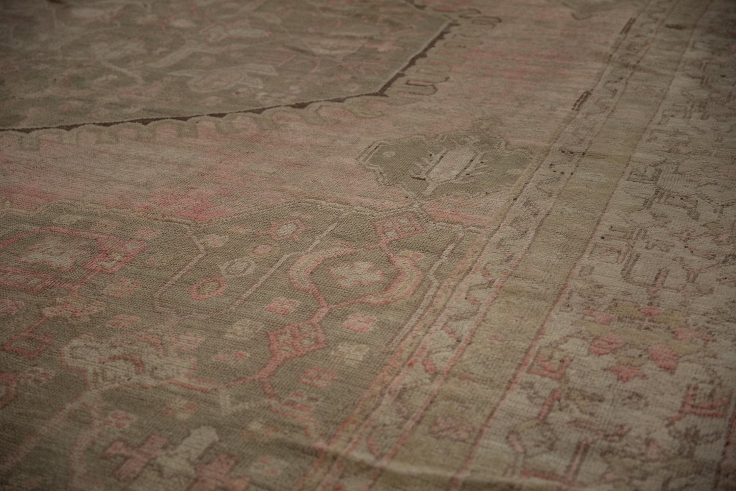 15.5x19.5 Vintage Distressed Oushak Carpet