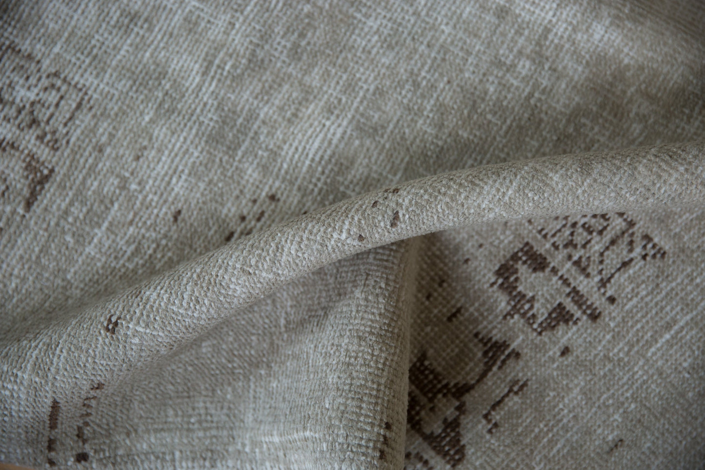 8.5x11.5 Vintage Distressed Oushak Carpet