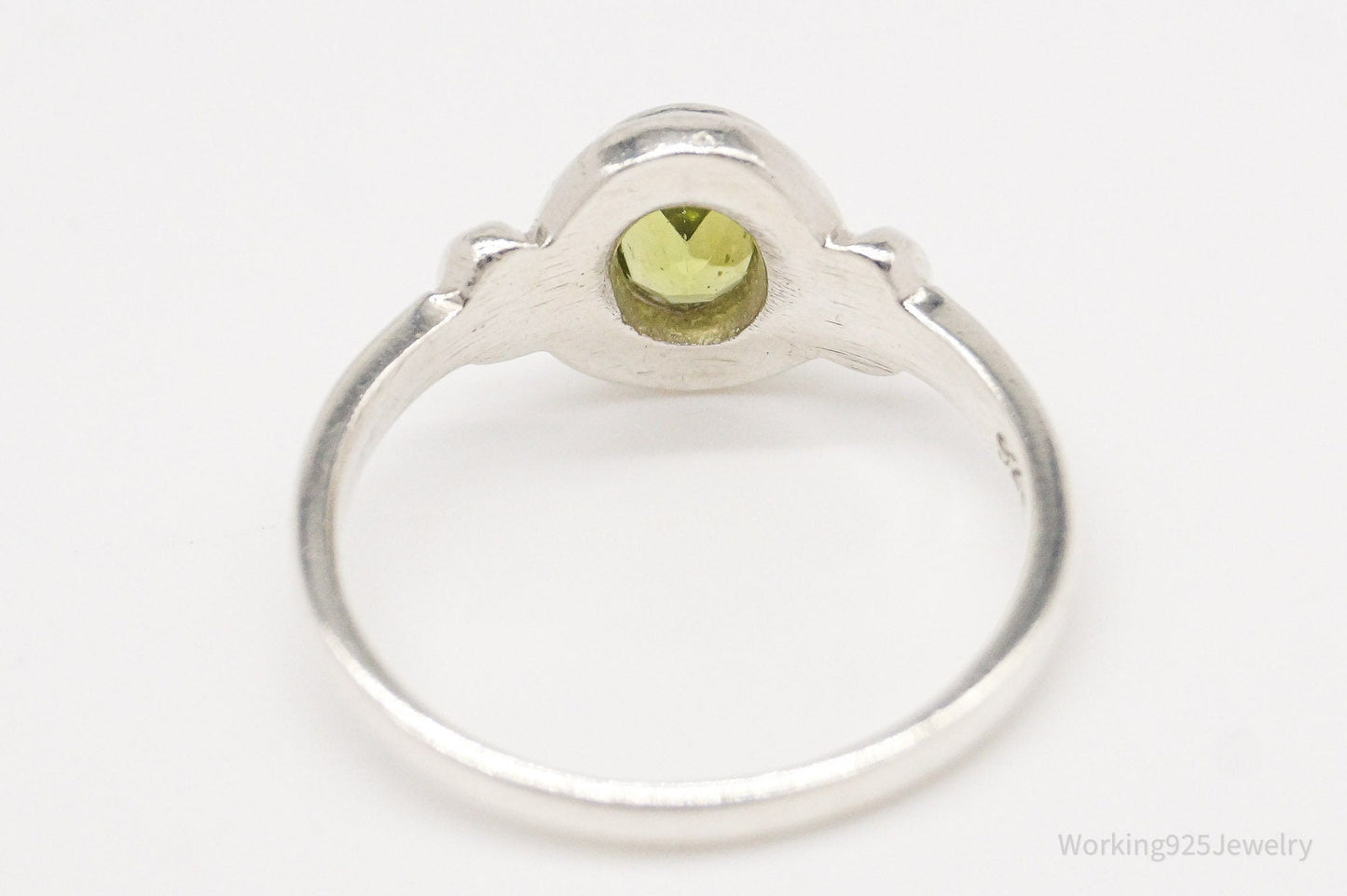Vintage Peridot Sterling Silver Ring - Size 7.5