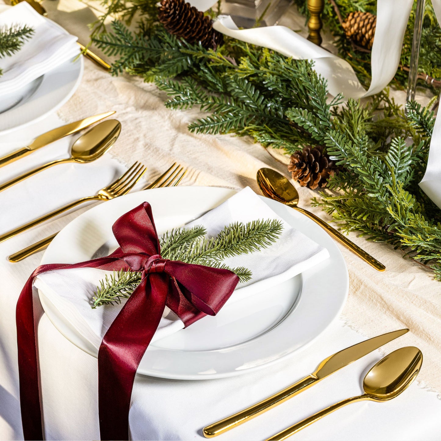 Emilia Mirror 20-Piece Flatware Set | Gold or Silver