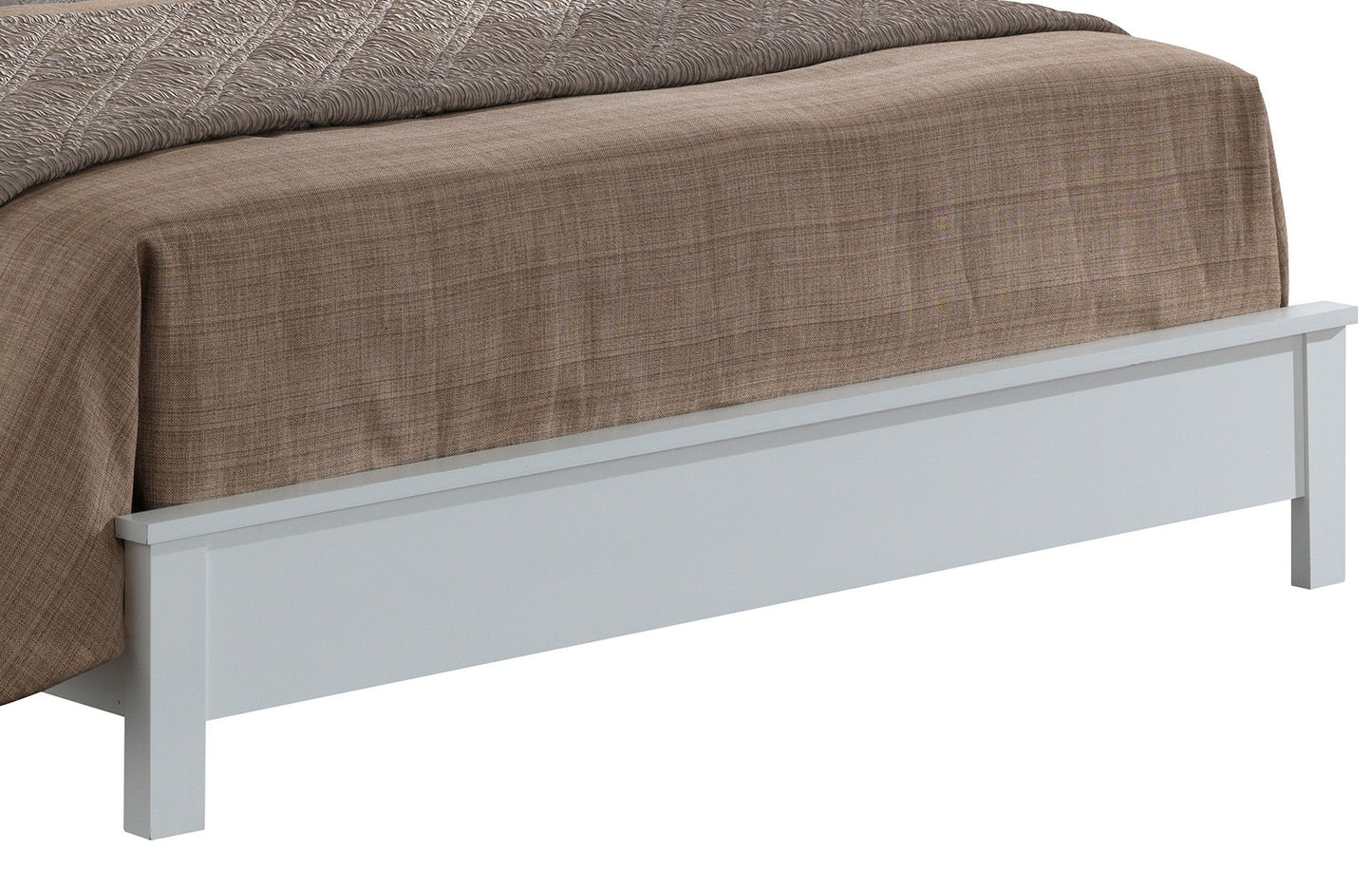 Bed With Transitional Design Stylish