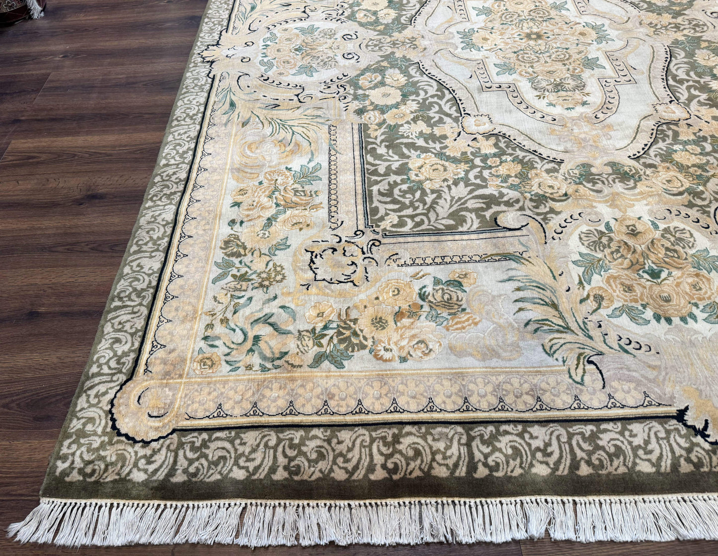 Aubusson Rug 8x10, Very Fine 225 KPSI, Floral, French European Design, Pakistani Carpet