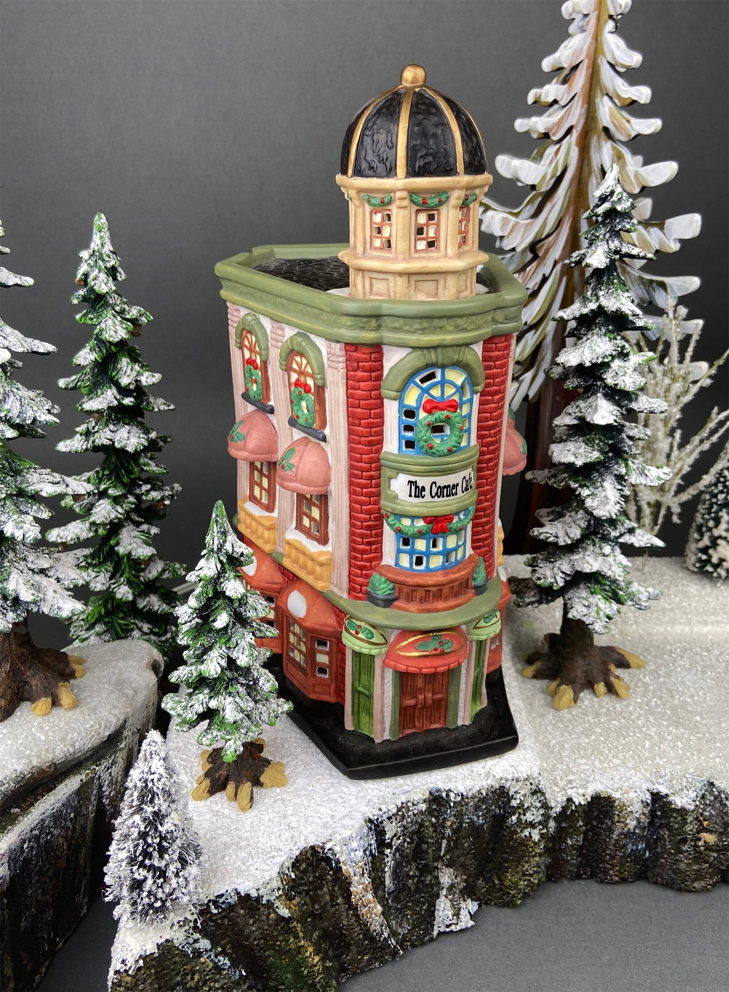 Ivy Glen Church by Department 56. Dicken's Village Series. Porcelain Illuminated House.  Christmas Village Accessories.