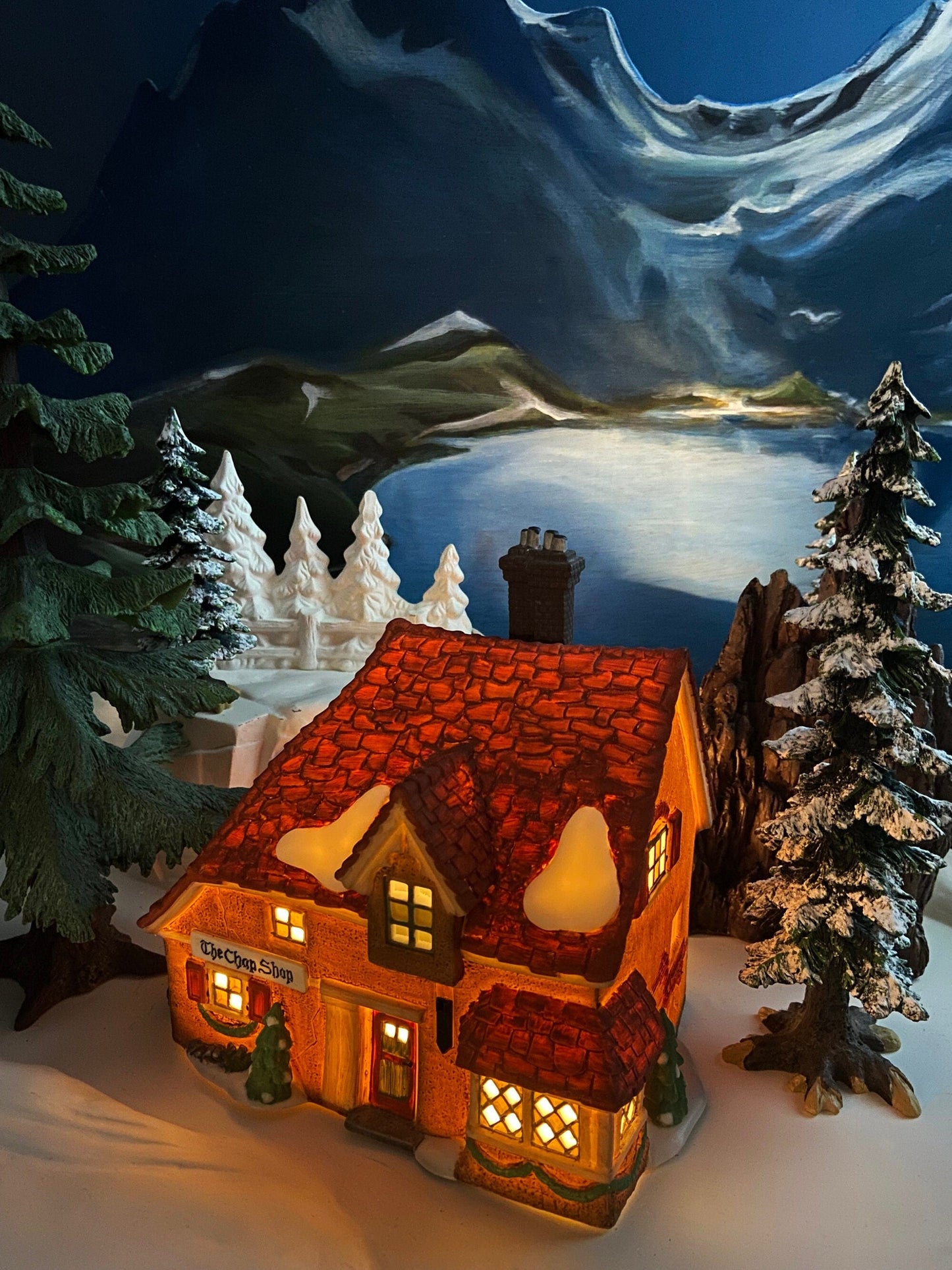 Christmas Village Accessories by Department 56.  Illuminated Harper's Farmhouse. New England Village Series.
