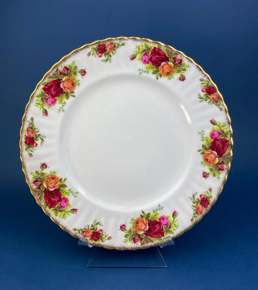 Royal Albert Old Country Roses Motif 10.25" Dinner Plates. Set of 5 Plates. Made in England. Dining Room Table Decor. Modern Farmhouse.
