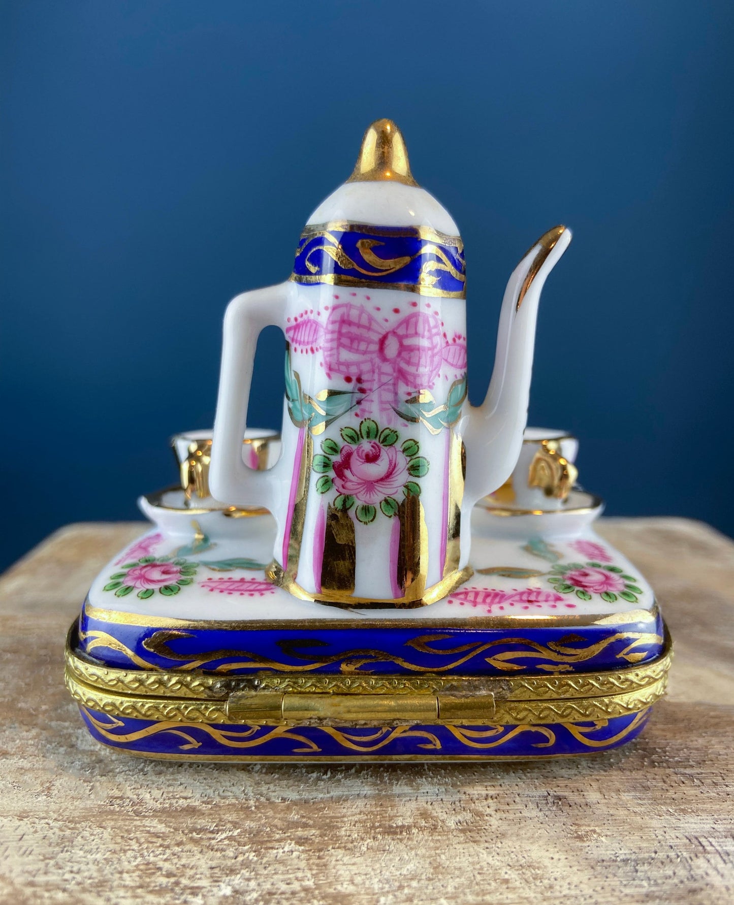Tea Time Porcelain Limoges Box. Miniature Tea Setting, Tea/Coffee Pot & Cups with Floral Motif. Made in France. Highly Collectible.