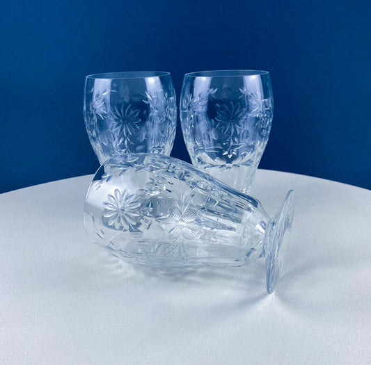 Vintage Iced Tea Juice Water Tumblers with Cut Daisy Garlands Motif. Set of 5 Low Stem Glassware. Dining Room Table Decor. Gift for Him Her.