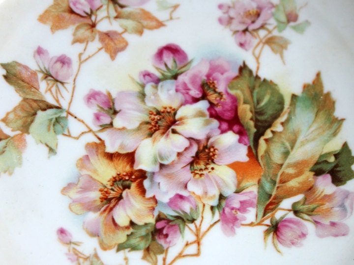 Antique Porcelain Serving Bowl with Scalloped Brim. Gold Laurel Leaf Motif & Rose Garlands. Fine Austrian Porcelain. Kitchen Table Decor.