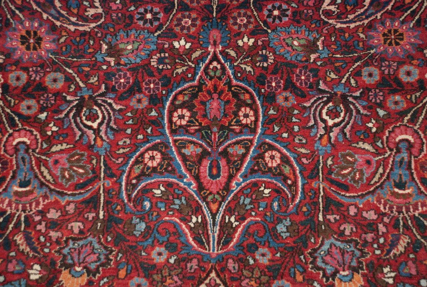 12x19.5 Vintage Fine Meshed Carpet