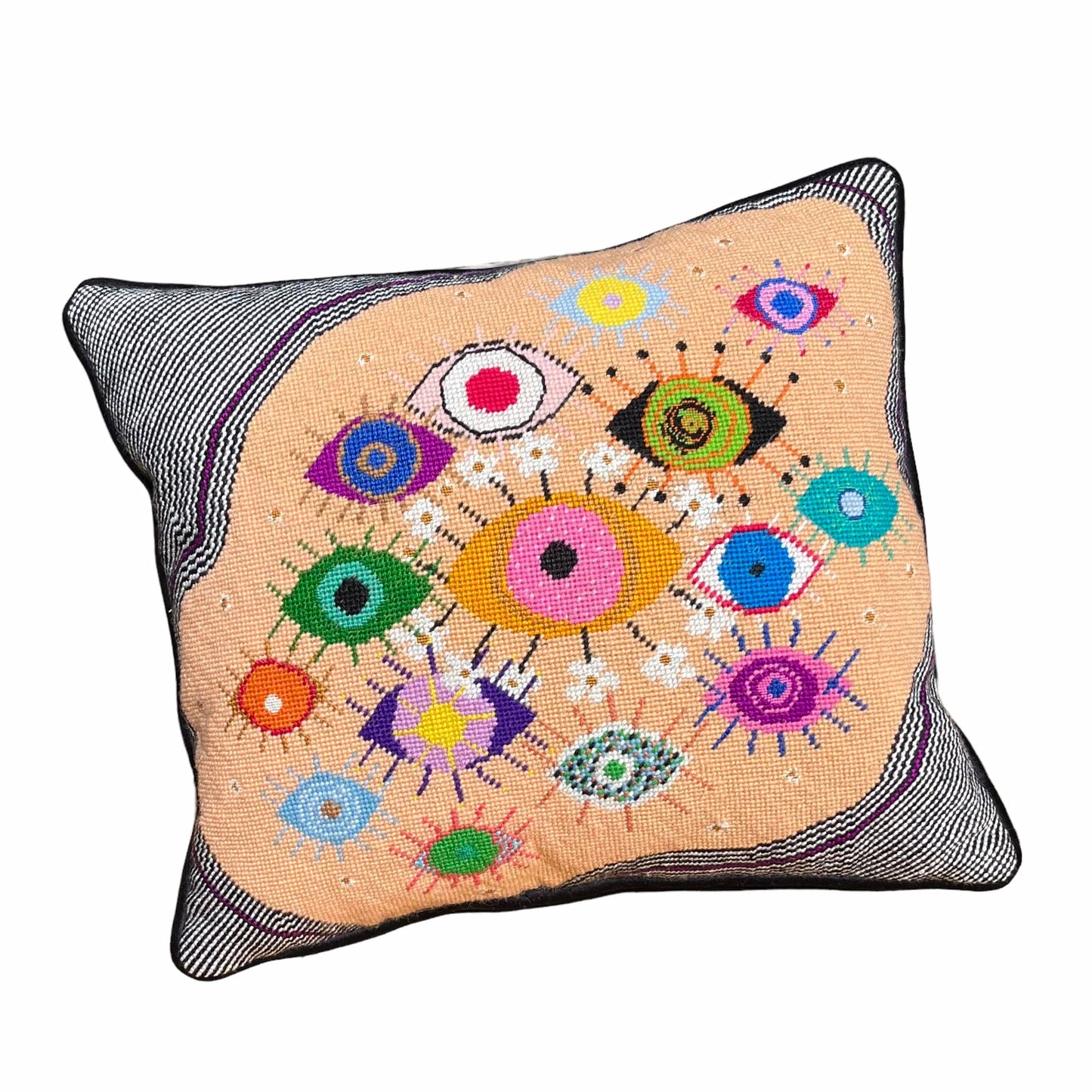 needlepoint IDOLEYES