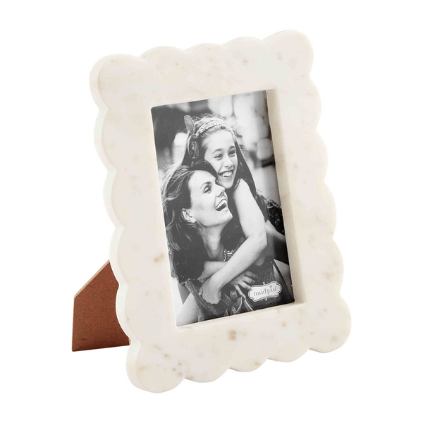 Mud Pie Scalloped Marble Frame - 4x6
