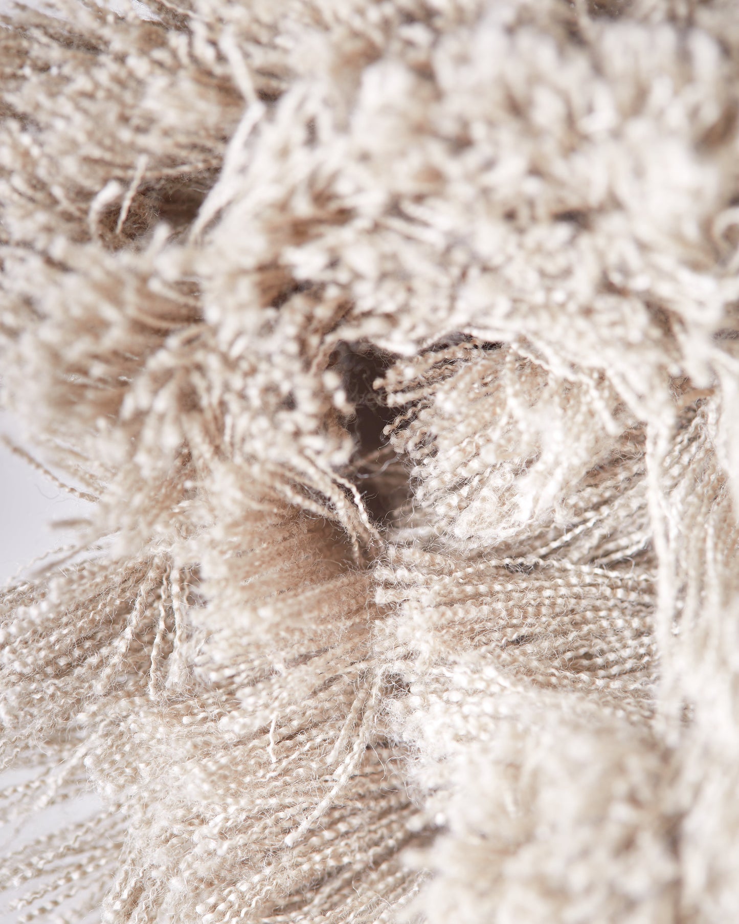 Linen Bundle: Runner with Fringe & 4 Napkins