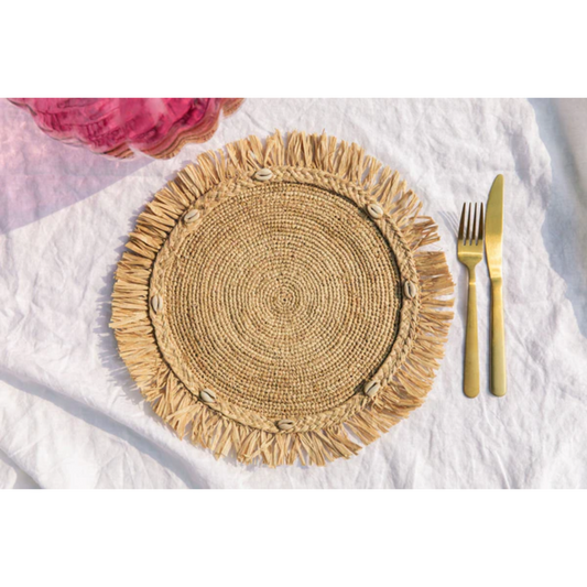 Round Raffia Placemat with Fringe Edge