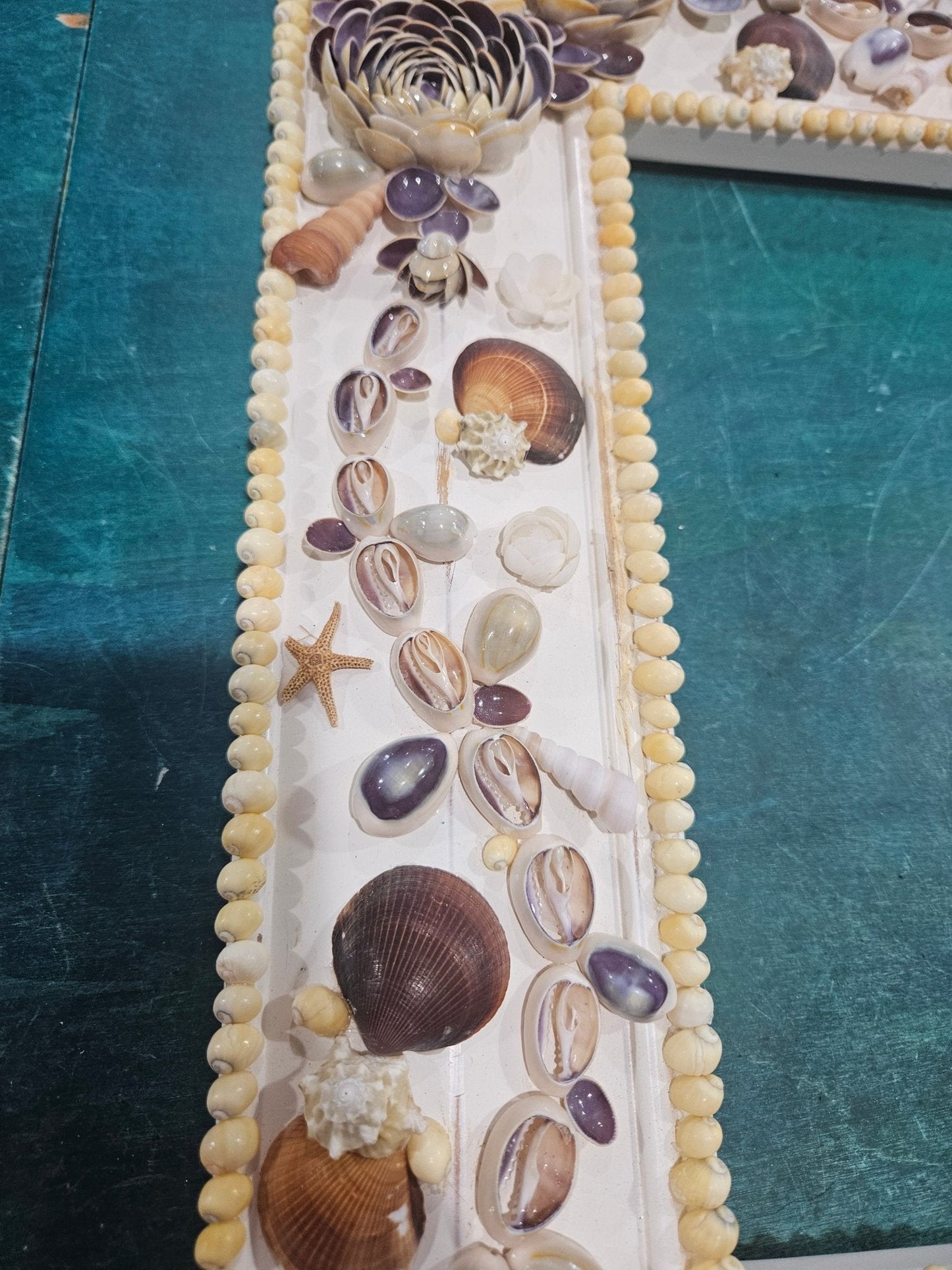 Vintage Shell Floral Frame – 16.75" x 14.25", 8" x 10" Inner Opening