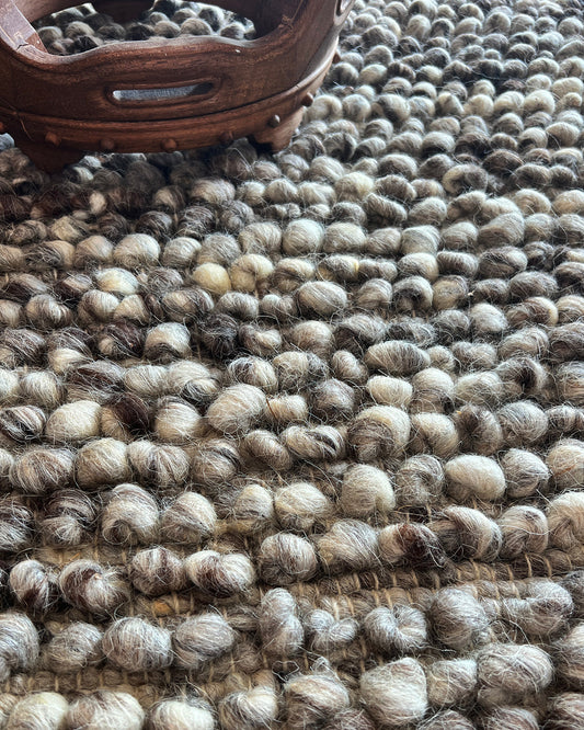 Fatima Bobble Wool Area Rug in Gray 2.5ft by 4ft